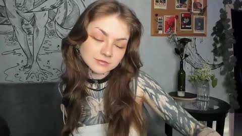 lostallice online show from May 13, 4:10 am