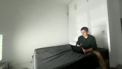 Snapshot of lostpuppyboy chatting on September 27, 3:55 am lostpuppyboy online show from September 27, 3:55 am