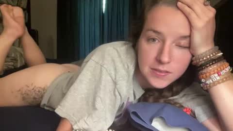 Snapshot of lothlori chatting on November 18, 2:54 pm lothlori online show from November 18, 2:54 pm