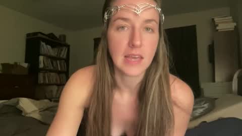 Snapshot of lothlori chatting on December 14, 12:27 am lothlori online show from December 14, 12:27 am