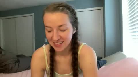 Snapshot of lothlori chatting on March 15, 1:28 pm lothlori online show from March 15, 1:28 pm