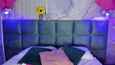 Snapshot of lotti_carter chatting on September 25, 11:36 am Lotti online show from September 25, 11:36 am