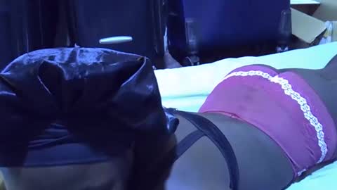 Snapshot of lotty_lavilla chatting on October 23, 1:38 am lotty_lavilla online show from October 23, 1:38 am