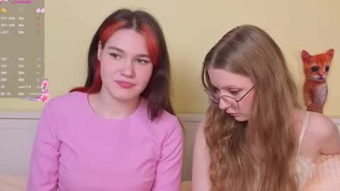 Snapshot of louannbisignano chatting on September 21, 7:04 pm Riley online show from September 21, 7:04 pm