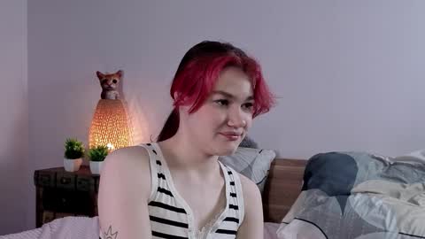 Snapshot of louannbisignano chatting on October 17, 7:49 pm Riley online show from October 17, 7:49 pm