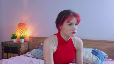 Snapshot of louannbisignano chatting on October 26, 8:04 pm Riley online show from October 26, 8:04 pm