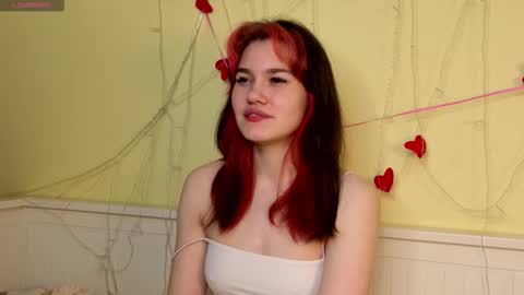 Snapshot of louannbisignano chatting on November 3, 7:15 pm Riley online show from November 3, 7:15 pm