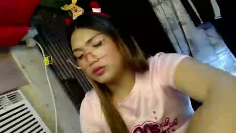 Sweet   online show from December 29, 1:49 pm