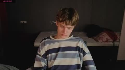 louie_evans online show from October 9, 3:43 pm