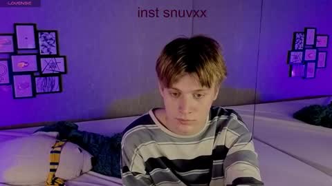 louie_evans online show from October 11, 4:01 am