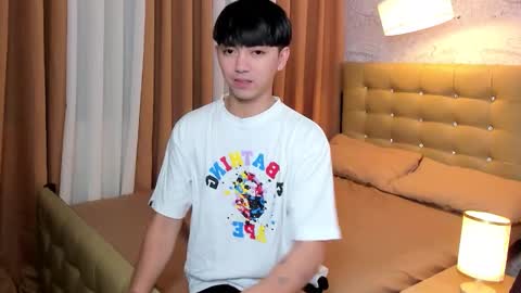 Snapshot of louieismy_name chatting on October 19, 5:19 am ignot ursh online show from October 19, 5:19 am