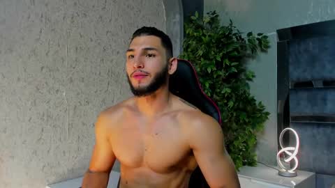 Louis online show from November 17, 6:08 am