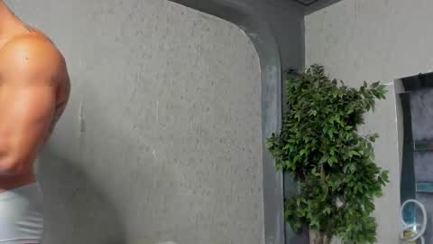 Louis online show from December 20, 6:48 pm