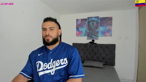 louis_marley_ online show from December 29, 5:44 pm