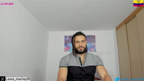 louis_marley_ online show from January 29, 3:33 am