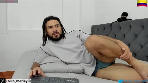 louis_marley_ online show from May 5, 12:02 pm