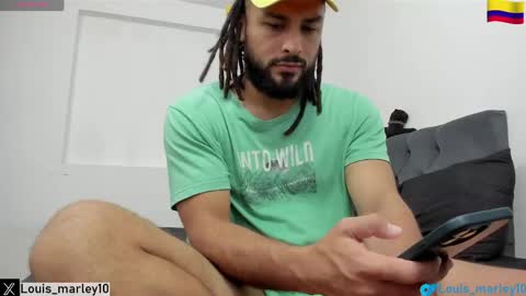 louis_marley_ online show from May 12, 1:25 am