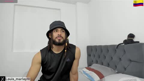 louis_marley_ online show from June 7, 5:38 pm