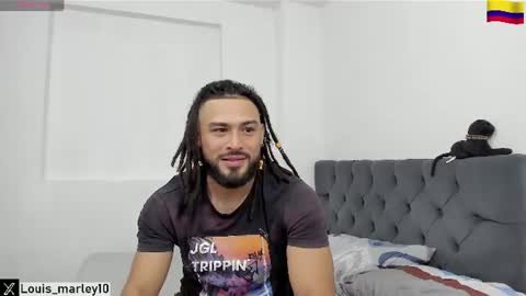louis_marley_ online show from June 12, 7:35 pm