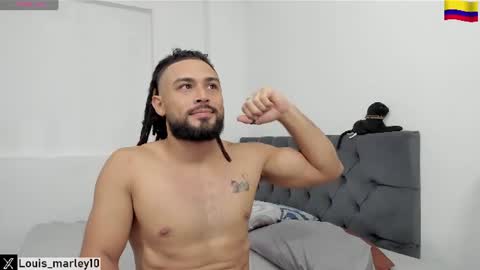 louis_marley_ online show from June 14, 4:14 am