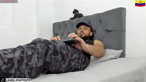 louis_marley_ online show from July 30, 2:43 am