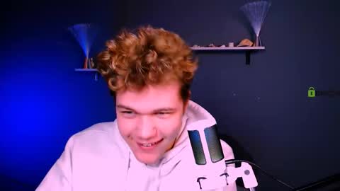 Snapshot of louis_tiger chatting on December 14, 9:36 am your dream online show from December 14, 9:36 am