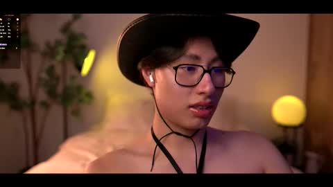 Louis online show from October 21, 2:01 am