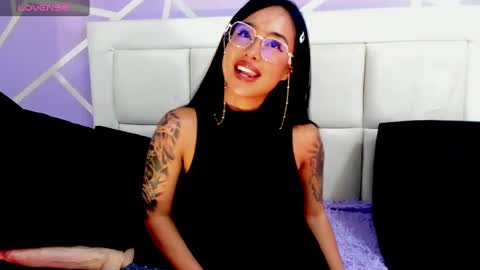 louise_taylorr online show from March 1, 3:49 pm