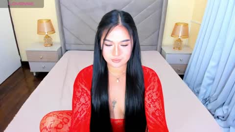 Louisse online show from July 30, 3:11 pm