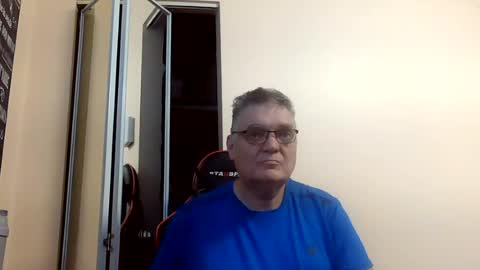 loumtl3 online show from July 29, 12:25 pm