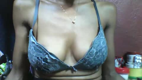 Snapshot of lovaelisa chatting on October 17, 4:20 pm lovaelisa online show from October 17, 4:20 pm