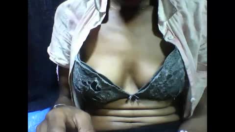 Snapshot of lovaelisa chatting on November 7, 3:28 am lovaelisa online show from November 7, 3:28 am