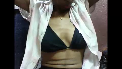 Snapshot of lovaelisa chatting on November 18, 2:39 am lovaelisa online show from November 18, 2:39 am