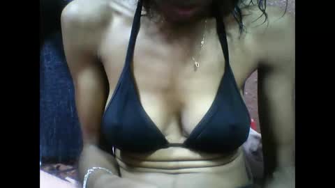 Snapshot of lovaelisa chatting on November 21, 5:28 am lovaelisa online show from November 21, 5:28 am