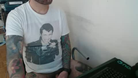 Snapshot of lovalova666 chatting on January 12, 7:35 am Guapito online show from January 12, 7:35 am