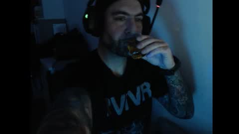 Snapshot of lovalova666 chatting on February 15, 11:23 pm Guapito online show from February 15, 11:23 pm