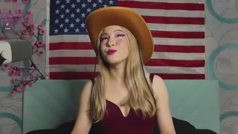 lovamanda online show from June 25, 9:30 pm