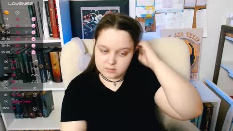 Mia  online show from February 23, 6:05 pm