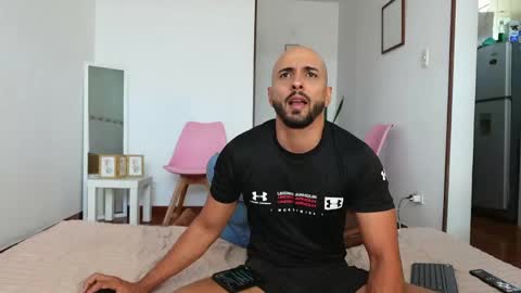 love2000x online show from April 3, 4:38 pm