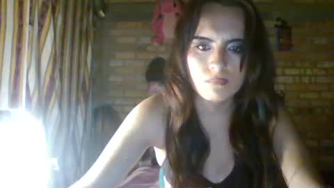 Snapshot of love207904 chatting on June 5, 4:52 am love207904 online show from June 5, 4:52 am