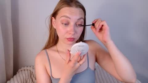 love bella  online show from June 2, 12:01 am