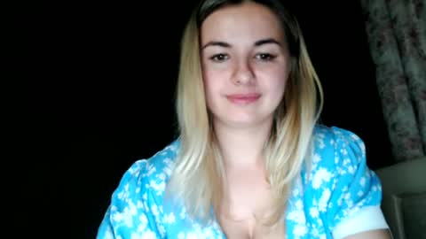 Snapshot of love_dom_meg chatting on June 14, 9:50 pm Megane online show from June 14, 9:50 pm