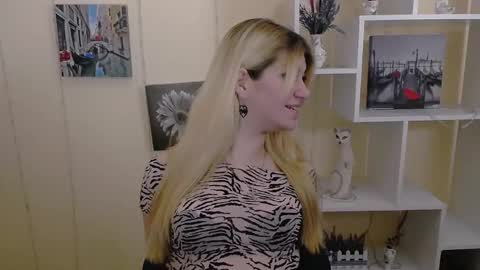 Alexya online show from February 14, 1:29 pm