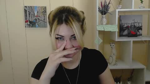 Alexya online show from February 16, 5:15 pm