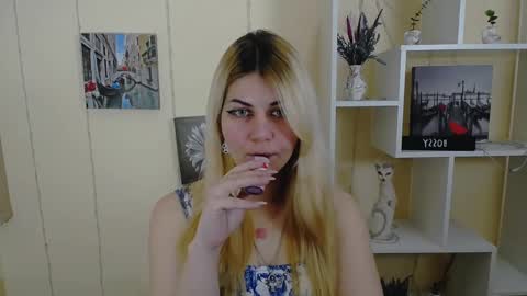 Alexya online show from February 19, 4:33 pm