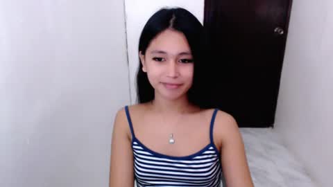 Snapshot of love_jessi chatting on May 31, 1:07 pm love_jessi online show from May 31, 1:07 pm