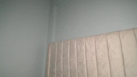 Miah online show from October 15, 3:06 am