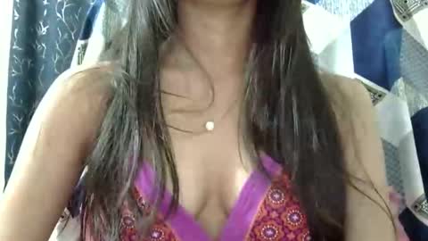 Snapshot of love_riva chatting on March 6, 10:34 am Riva online show from March 6, 10:34 am