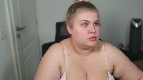 Ally online show from September 29, 2:22 pm