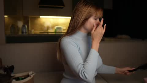 Snapshot of love_you_to123 chatting on September 28, 5:02 am love you to123 online show from September 28, 5:02 am